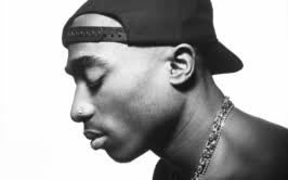A Vida e Legado de Tupac Shakur
